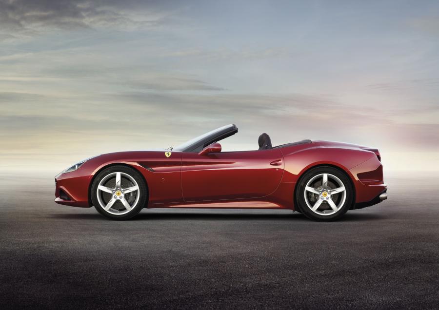  Ferrari California T 2014 года  (фото 3 из 81)